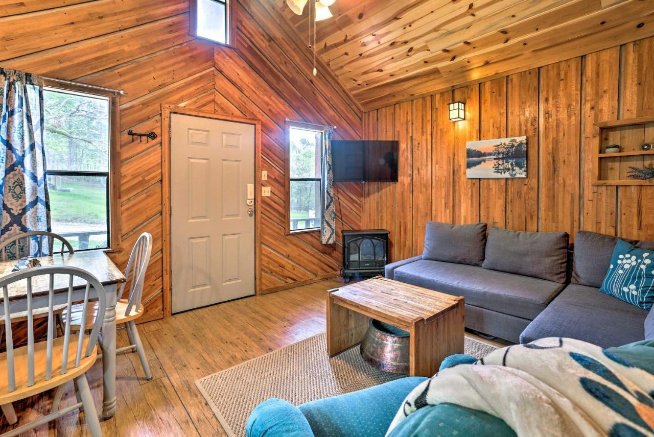Rustic Cabin With Hot Tub Near Broken Bow Lake! Exterior photo