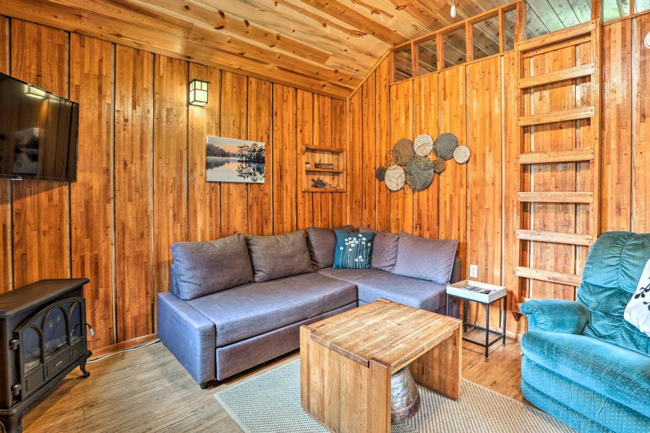 Rustic Cabin With Hot Tub Near Broken Bow Lake! Exterior photo
